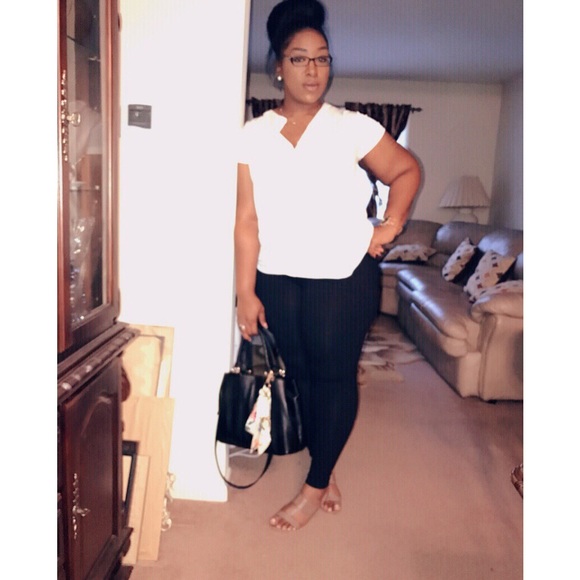 Meet your Posher, Krystle (Adanna) - Picture 11 of 15